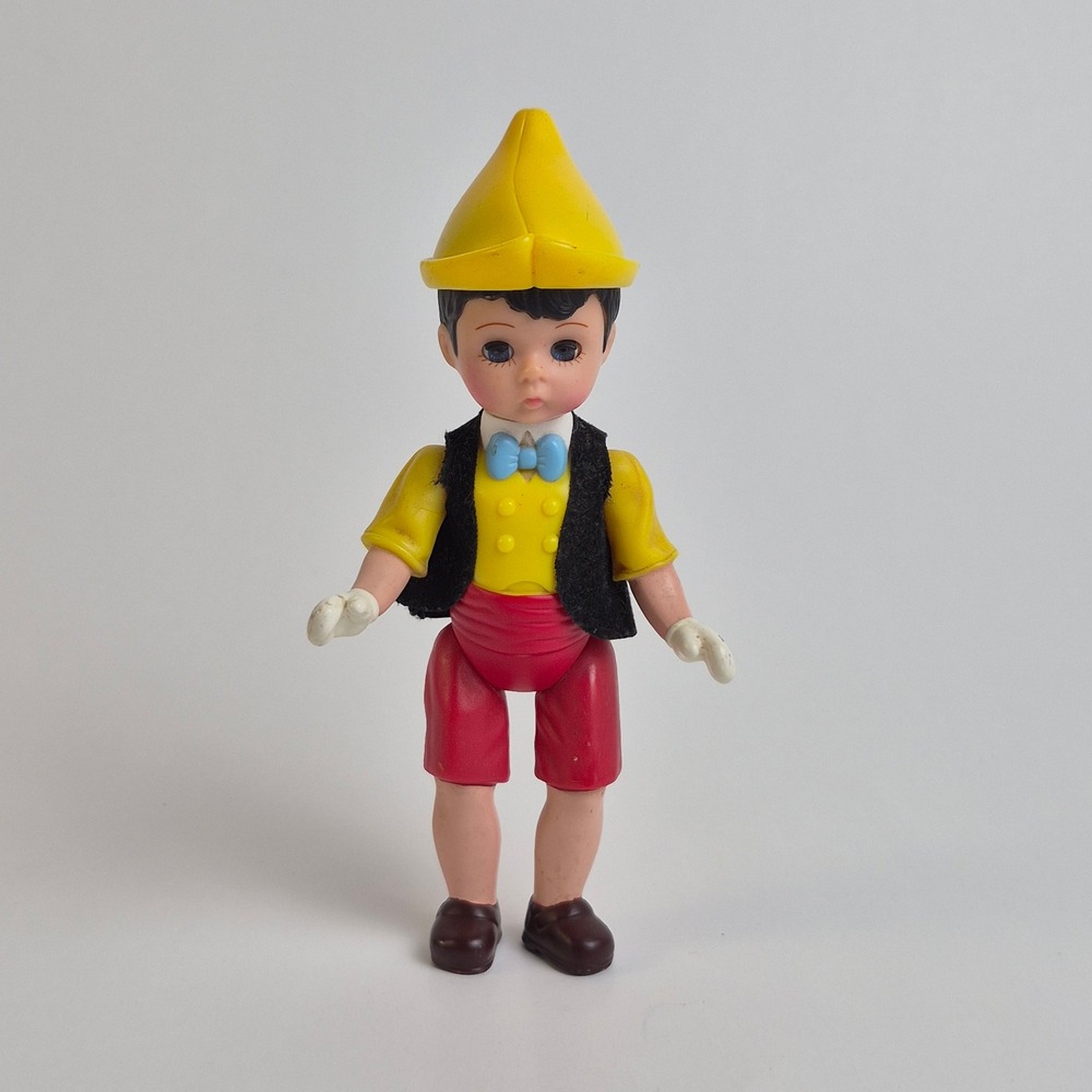 Madame Alexander Pinocchio Vintage Doll Figure Yellow Hat Sleepy Eyes 5 Inch
